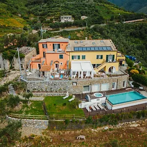 Costa Di Faraggiana Bauernhof